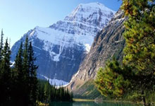 虎扑体育：CBA常规赛：新疆伊力特险胜浙江方兴渡 取得五连胜中国新闻网.